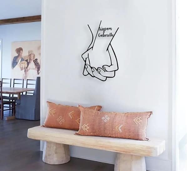 Hand in Hand - Wallart